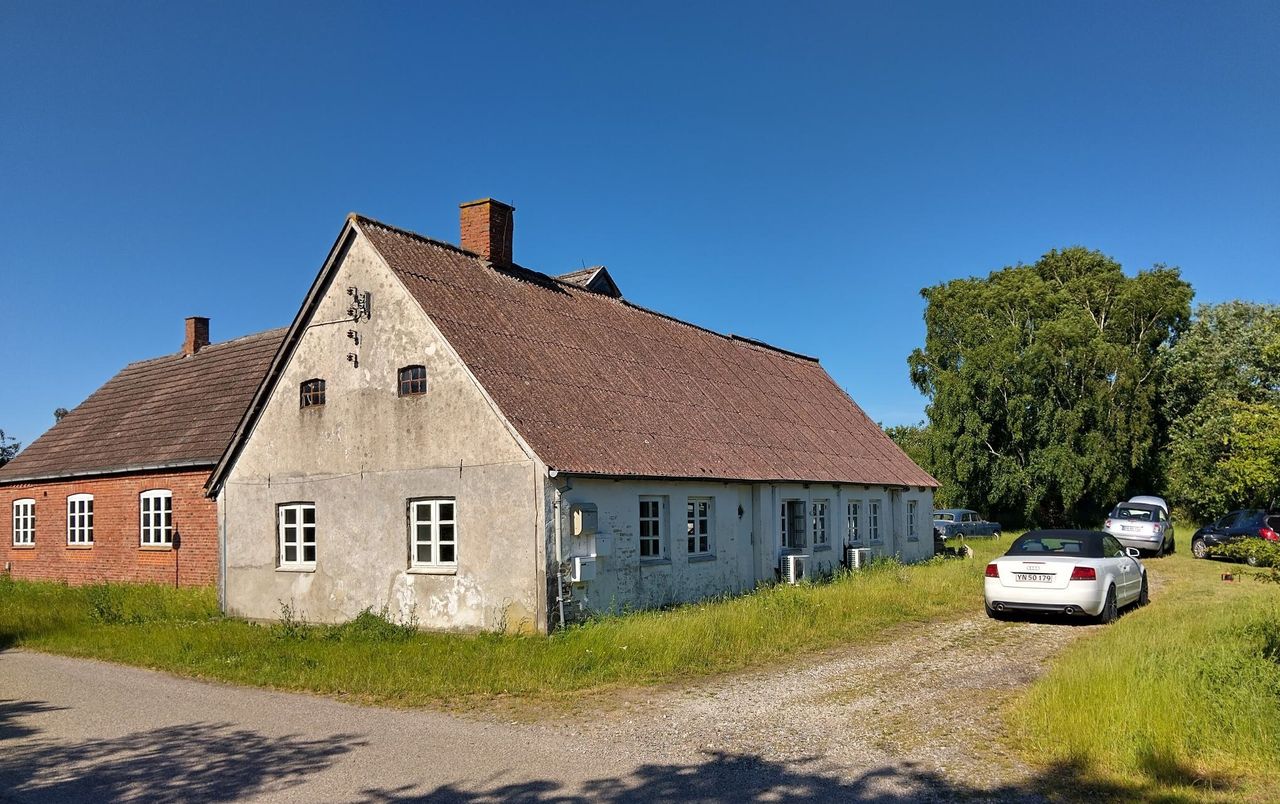 image 01